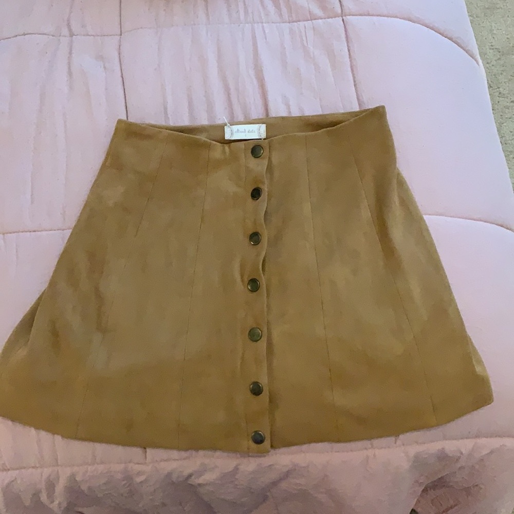 skirts - Picture 2 of 2